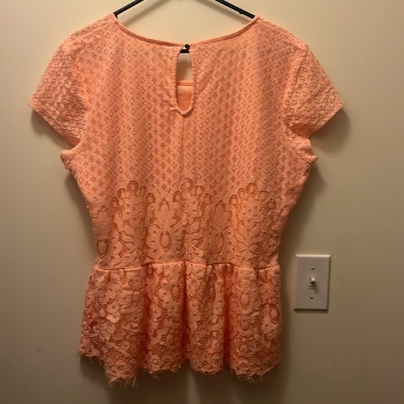 Maurice’s Peach Lace Women Top size XXL - Picture 3 of 11